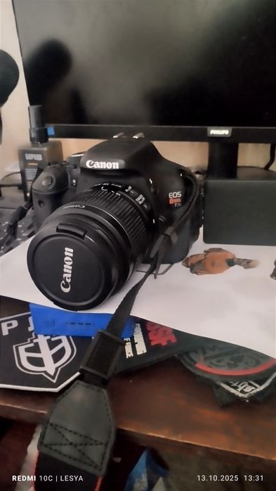 Камера Canon EOS Rebel T3i