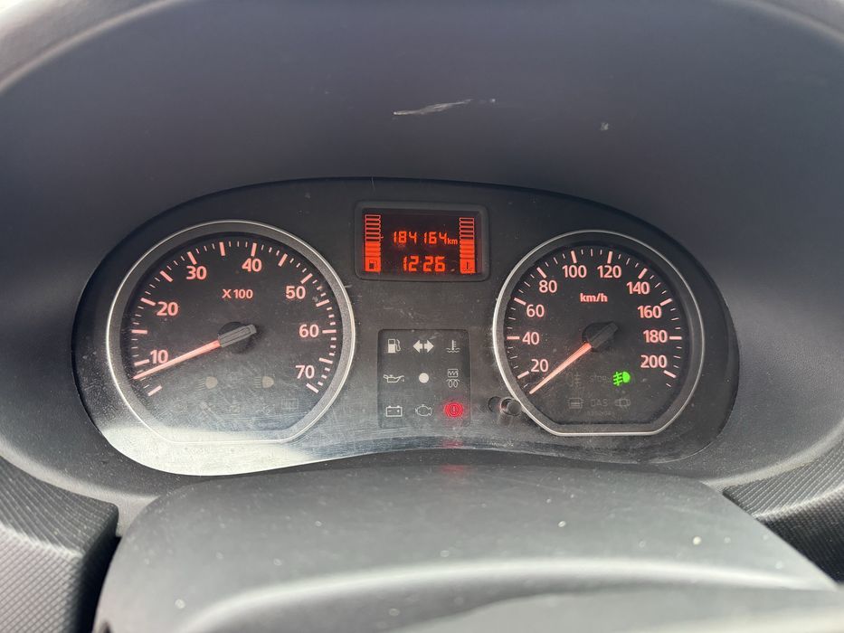 Продам сандеро степвей 12 рік газ4