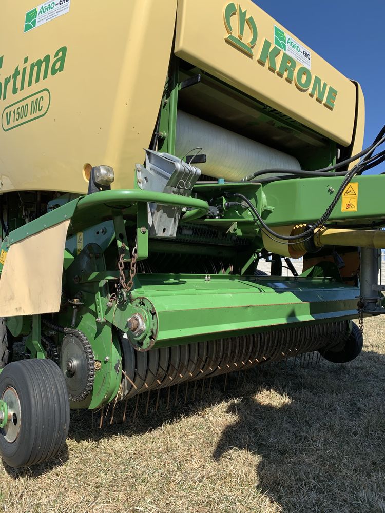 Prasa rolująca KRONE Fortuma V 1500 MC