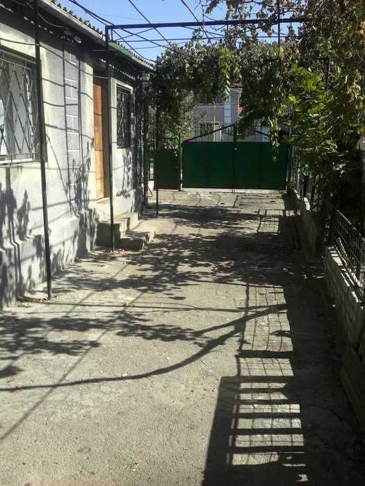 (13)  Продам два частных дома на участке