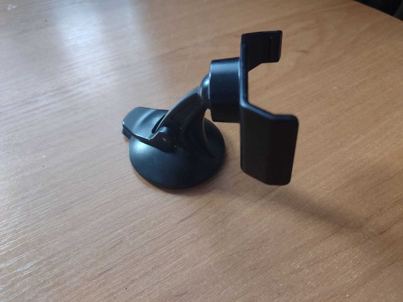 Автокріплення на присосці для навігаторів garmin nuvi 12xx, 13xx