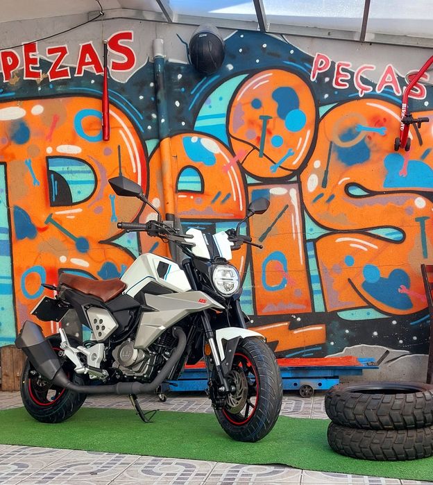 Moto 125cc Fk Motors scrambler // 550 km como nova