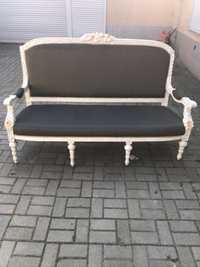 Gustawianska sofa