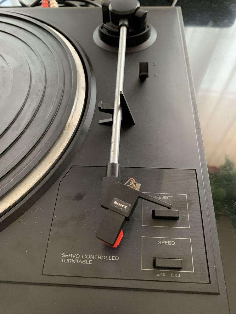 Gira disco Sony  PS-LX 100 em boas condições