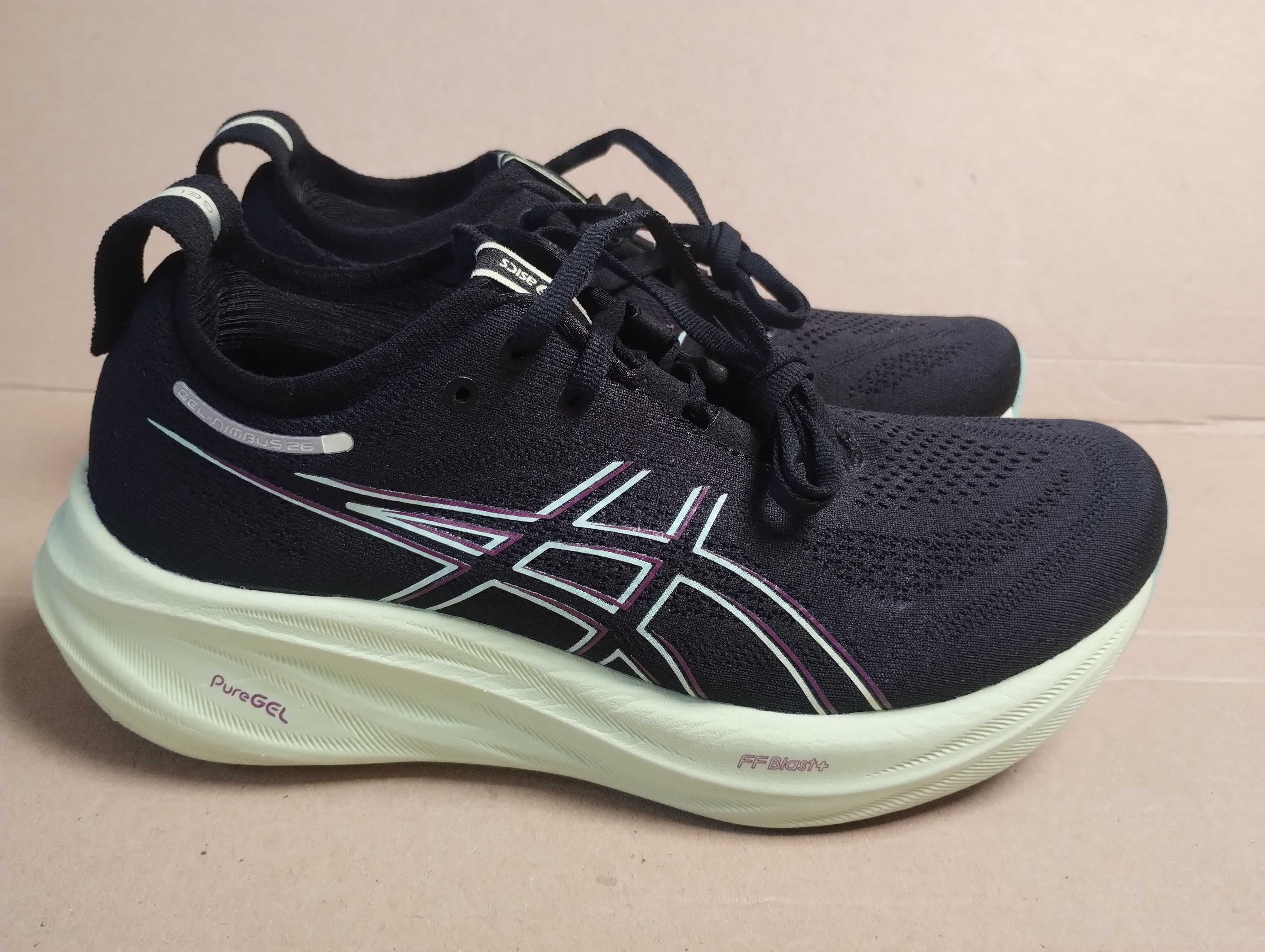 buty do biegania 40,5 Asics gel Nimbus 26 bdb