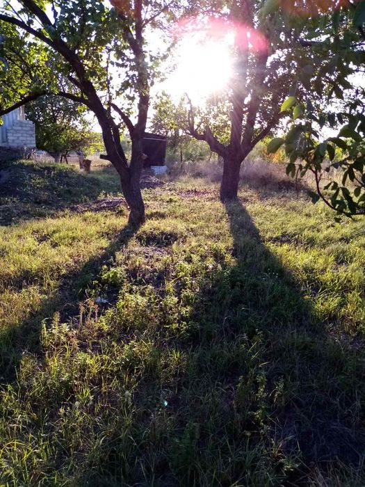 Продается участок16000 дол.