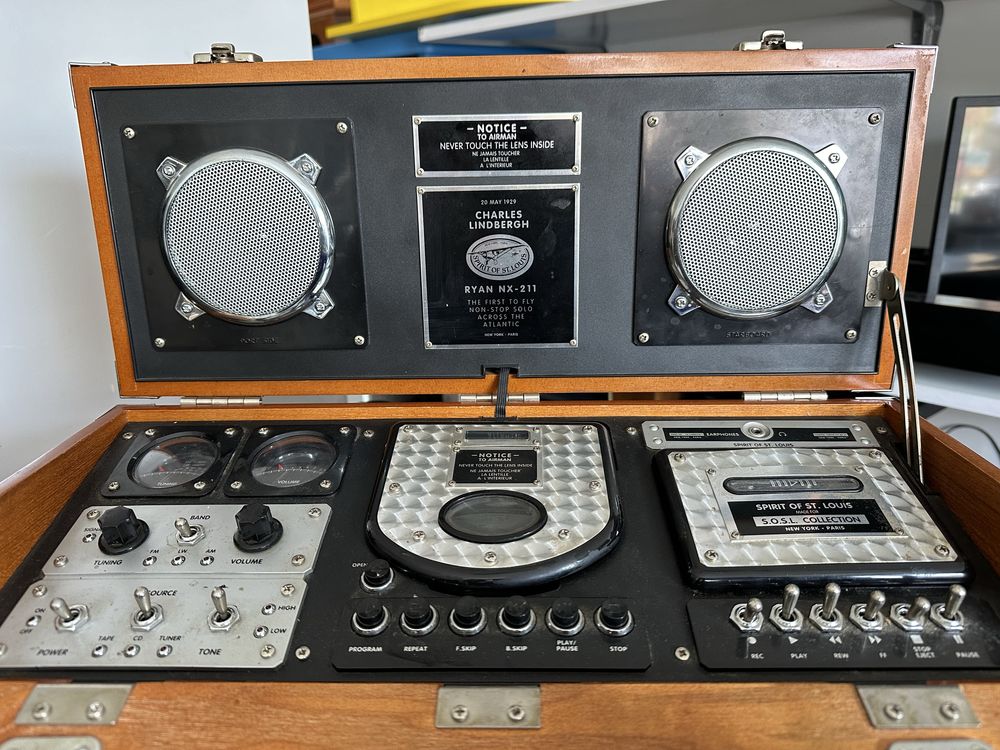 Radio Spirit of St. Louis Field CD MK II, lata 80.