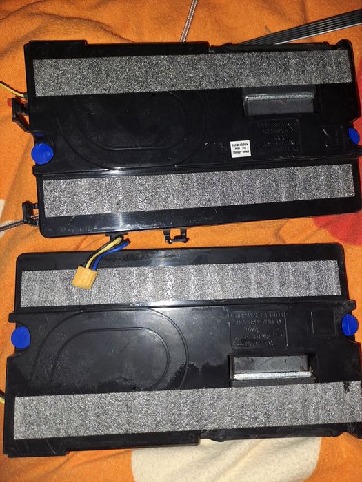 Glosniki samsung UE50TU8002KXXH