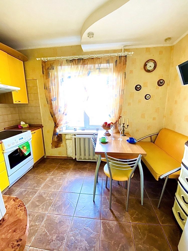 Вул.Ревуцького,метро Харківська,Позняки,можна помісячно