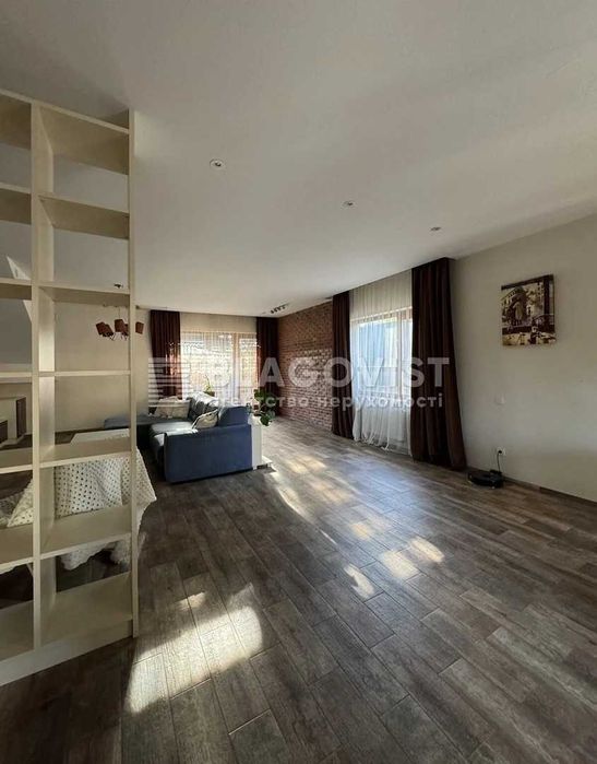 Продаж 2пов. будинку 220м2 , Хотів