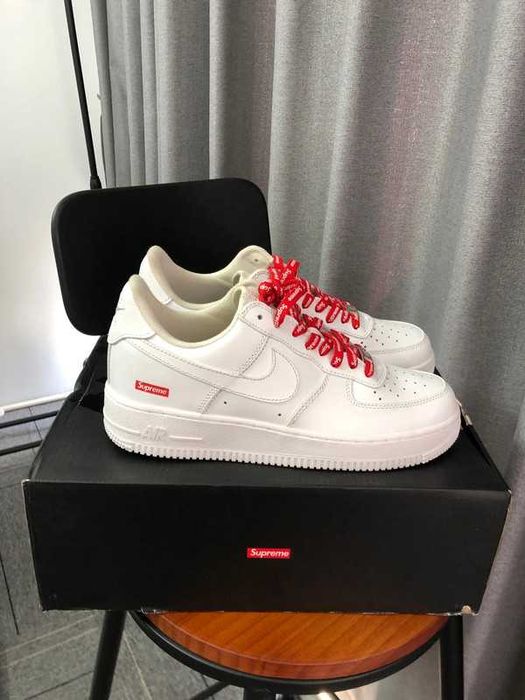 Buty meskie Mokasyny Nike_Air_Force_1_Low_Supreme_White R.36