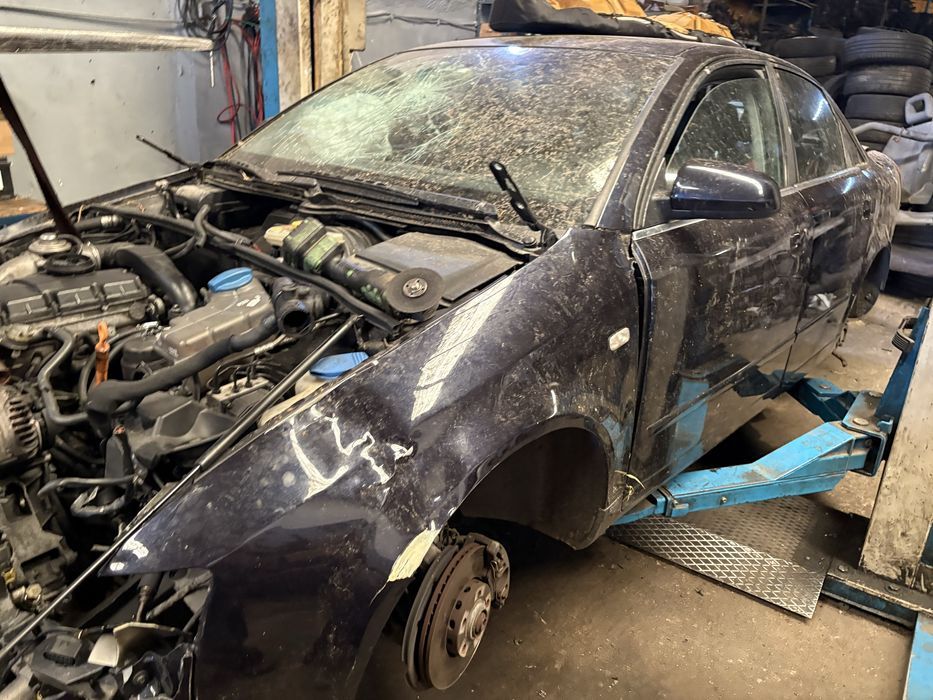 Audi a4 b6 1.9 tdi 130CV peças awx