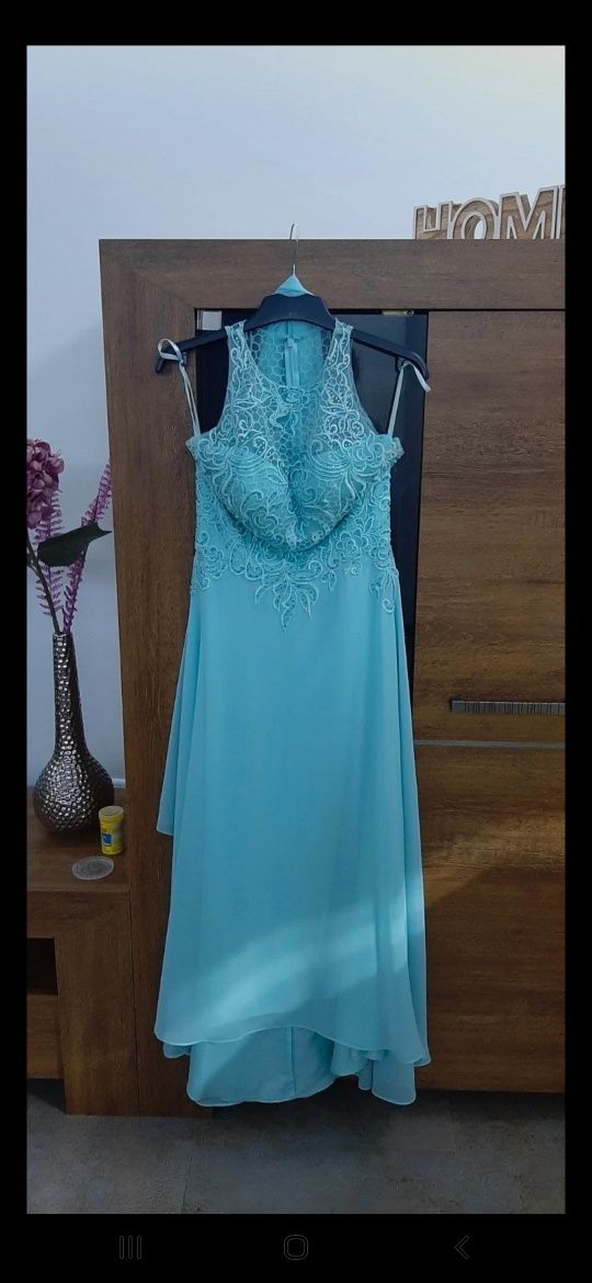 Vestido de festa azul celeste