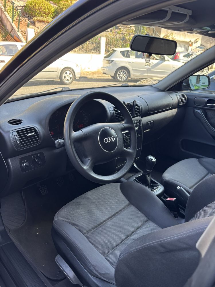 Audi A3 1.6 ambiente