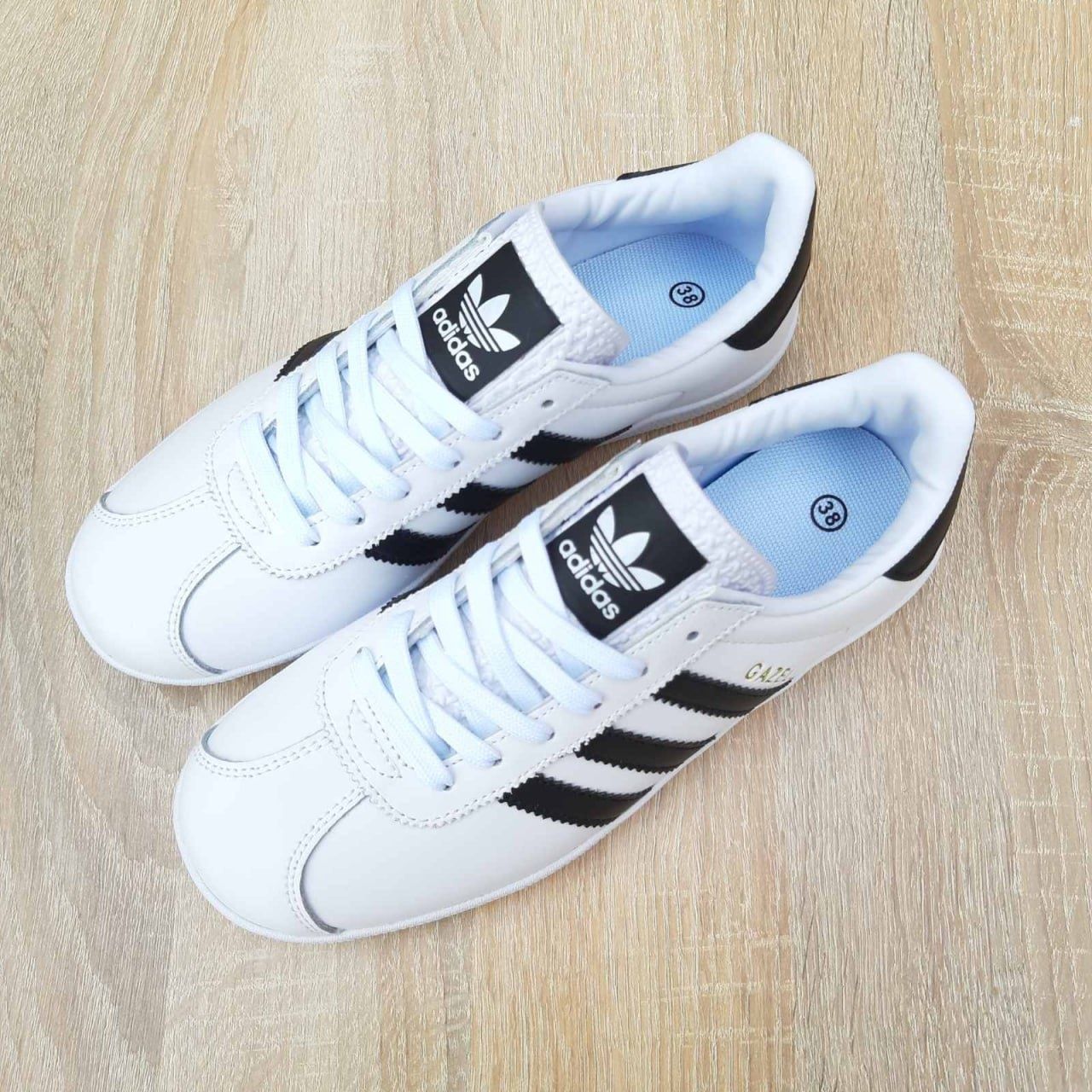 Adidas Gazelle білі кросівки жіночі адідас адидас кроссовки газели