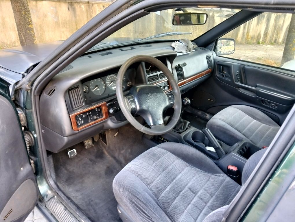 Vendo jeep grande cherokes  2500