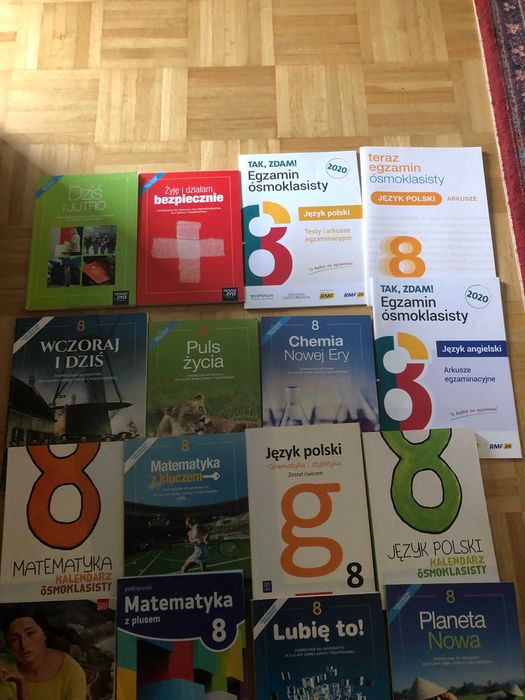 Sprzedam podręczniki do liceum i podstawówki