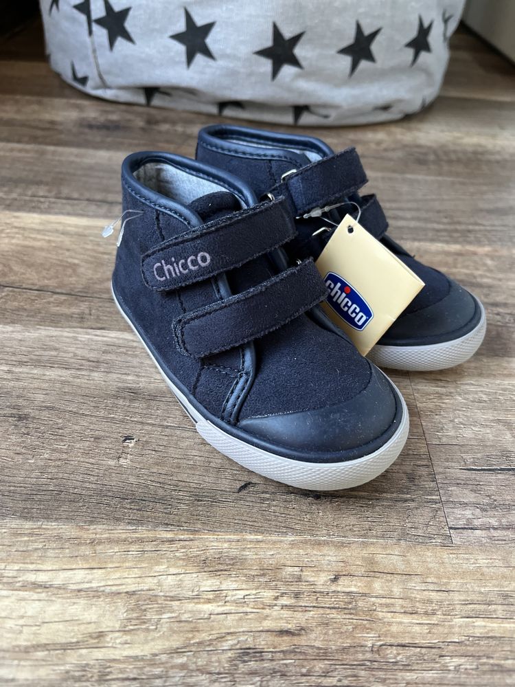 Nowe buty dziecięce na rzepy CHICCO rozmiar 22