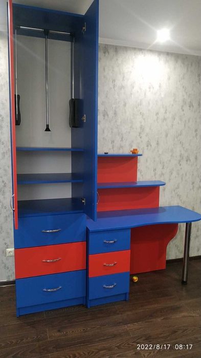Продам меблі в дитячу кімнату