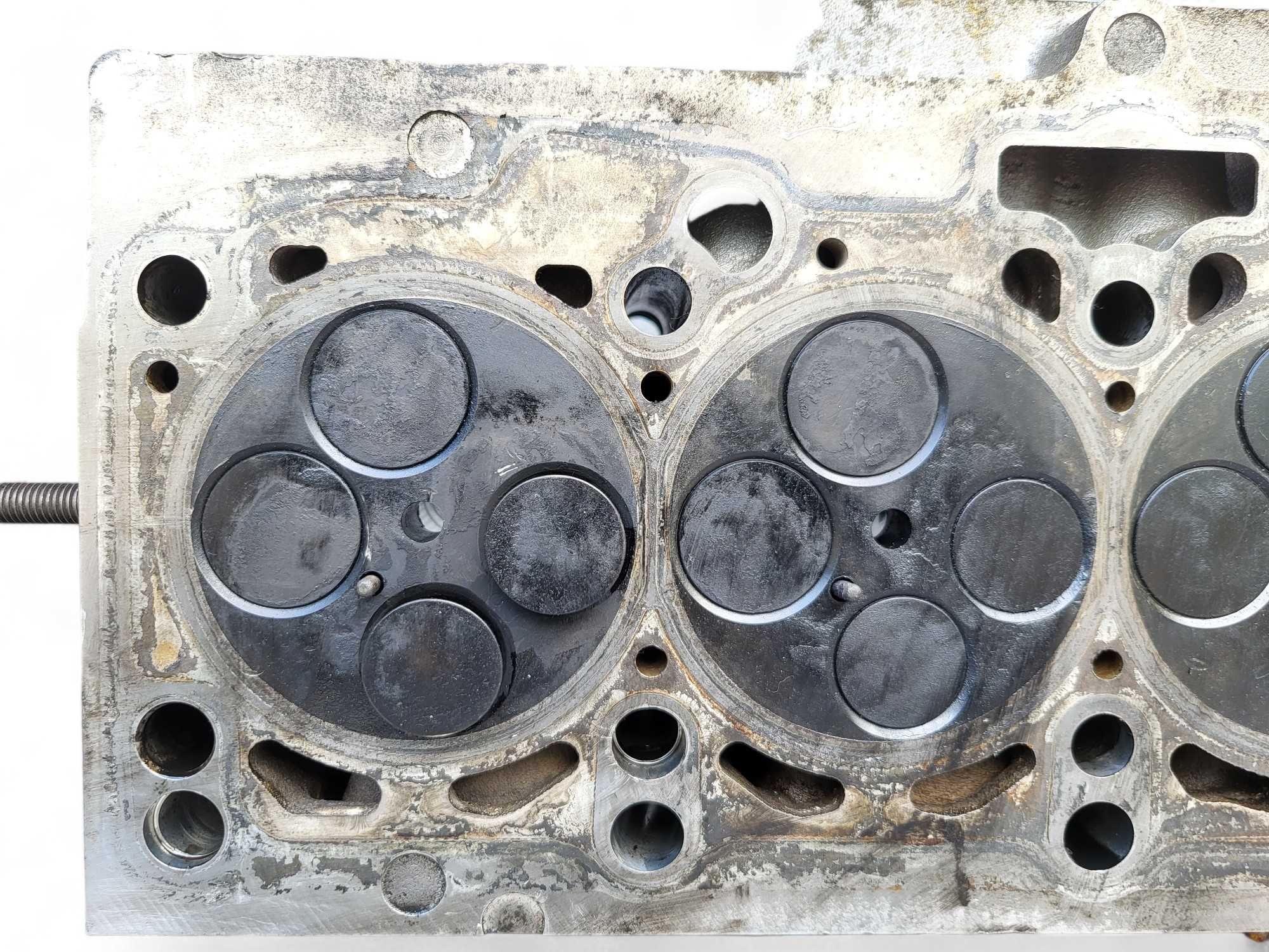 ГБЦ головка блока VW Golf 5 Passat B6 Touran Mitsubishi Lancer 2.0 TDI