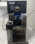 Ekspres Delonghi Dinamica Plus ECAM 370.95.T jak nowy, mało kaw