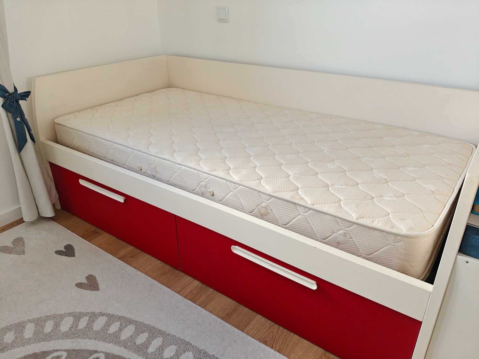 Cama de criança com 2 gavetões - usada