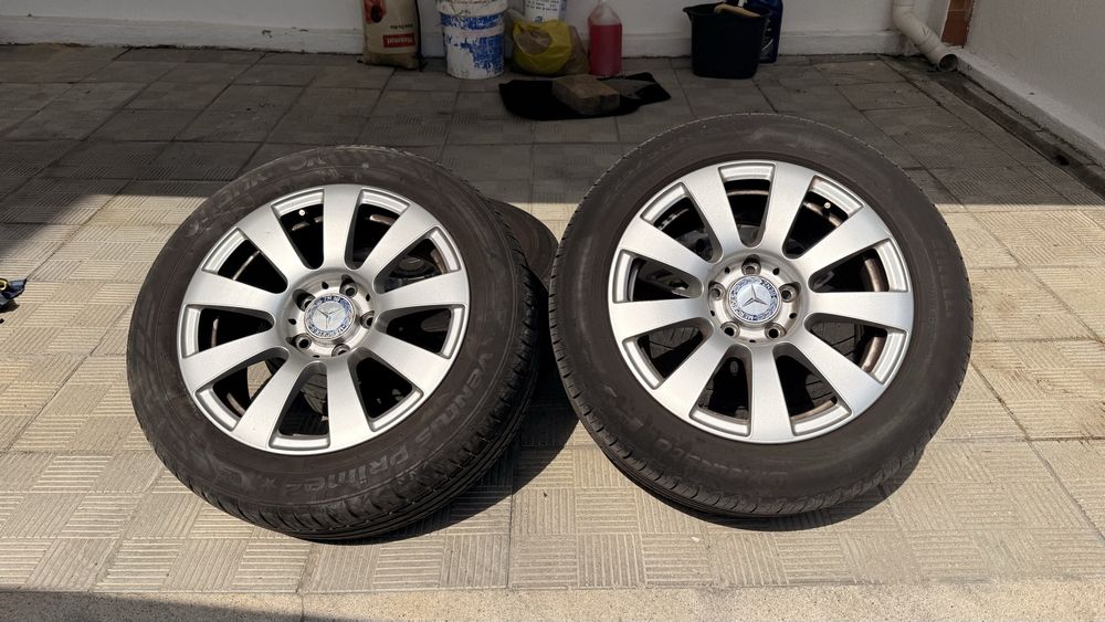 Jantes originais Mercedes R16 com pneus novos