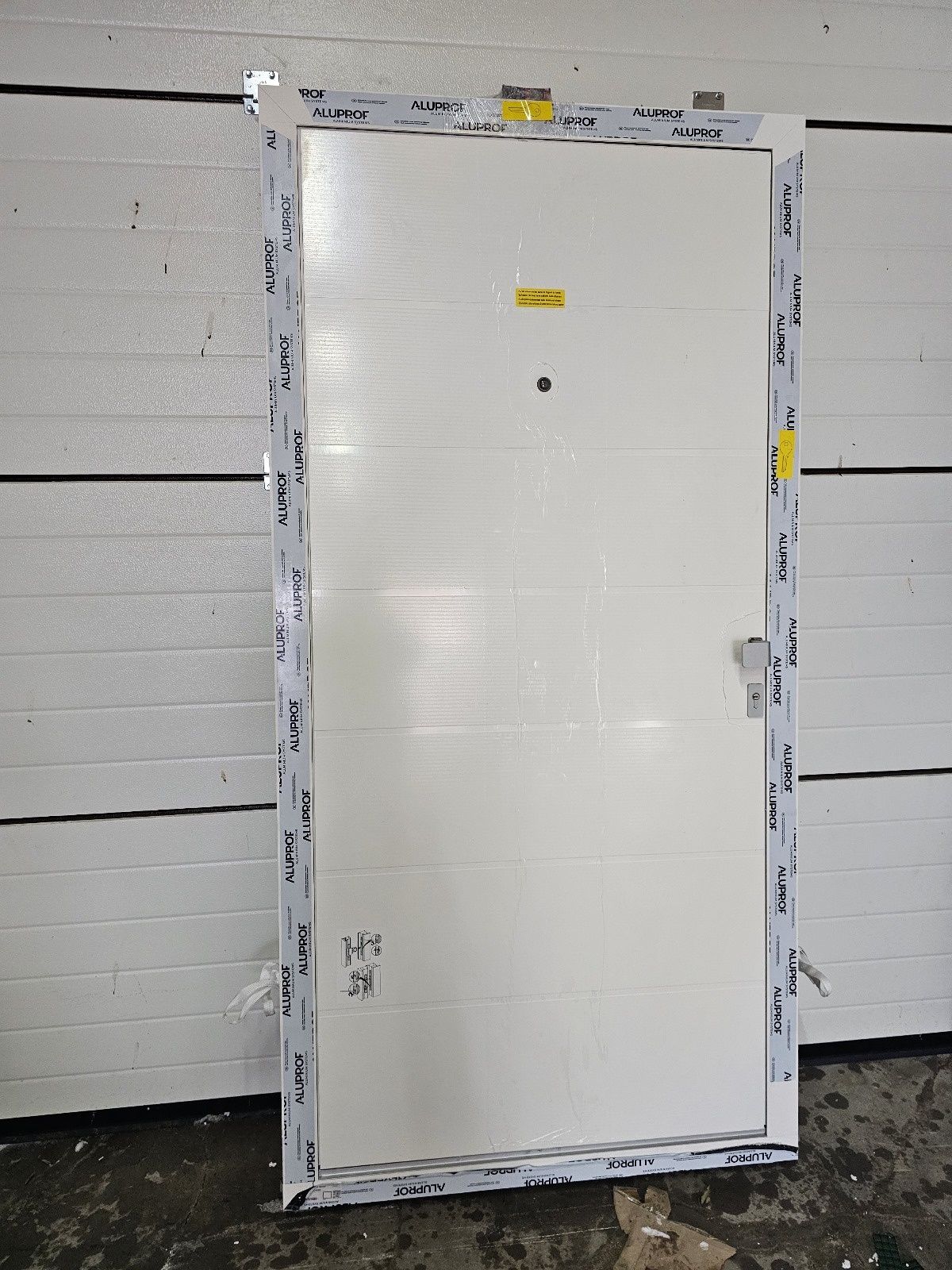 Drzwi zewnętrzne aluminiowe