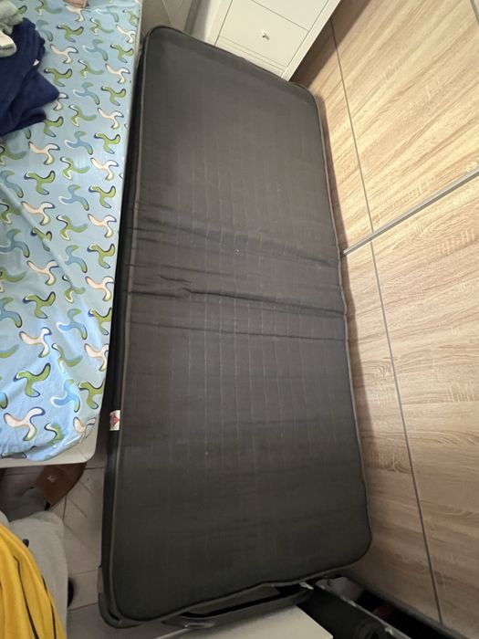 Vendo divã dobravel e m muito bom estado