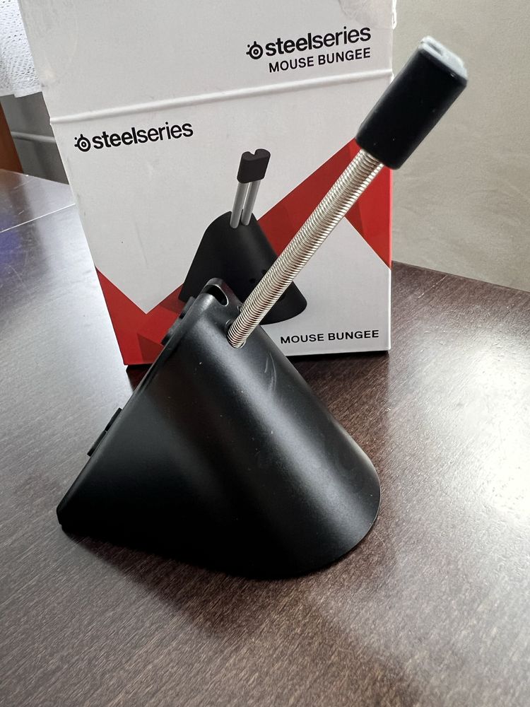 Steelseries mouse bungee