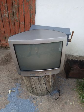 Телевизор JVC 42×32