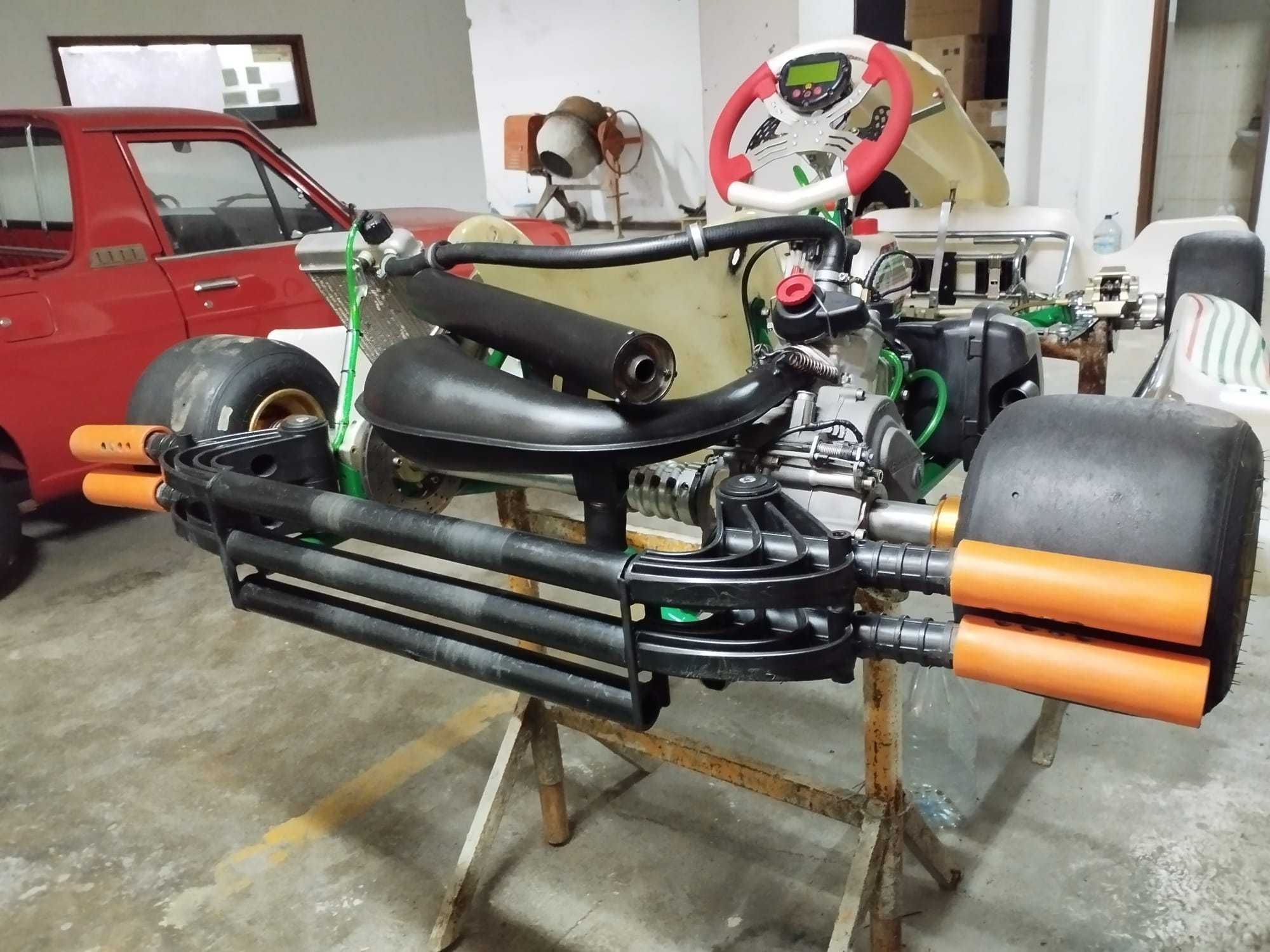 Tony Kart DD2 com reboque