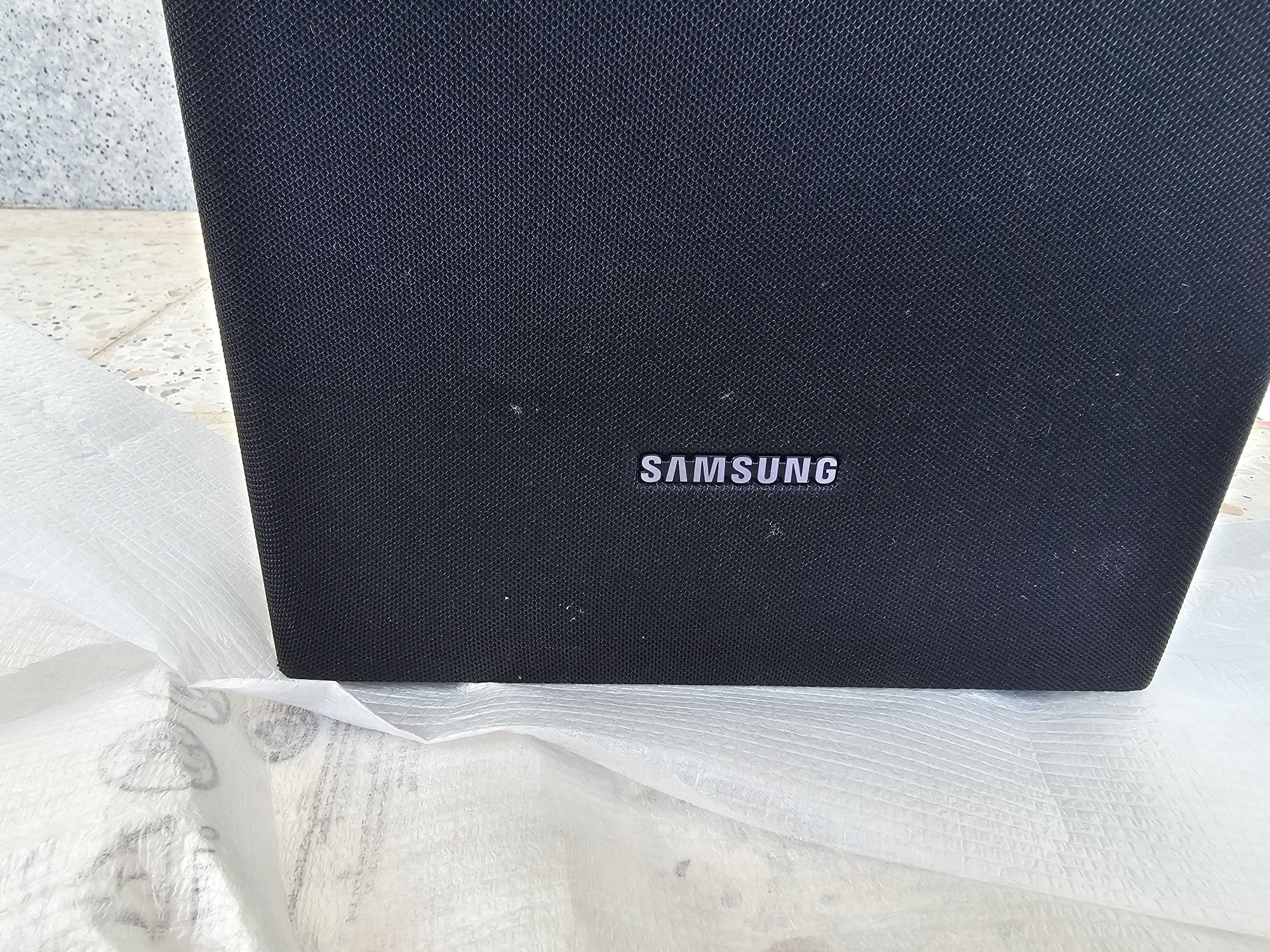 SoundBar Samsung HW-T420 ( Subwoofer com fios)