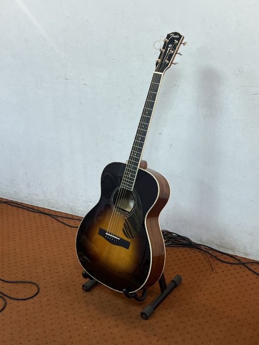 Електро-акустична гітара Fender PO-220E 3-Color Vintage Sunburst