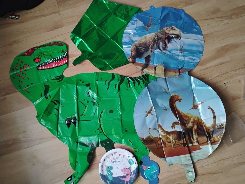 Balony dinozaury