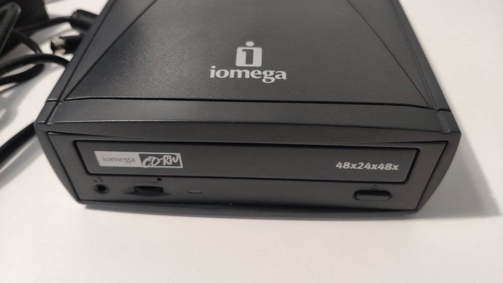 Iomega External USB CD-RW Burner 48x24x4864552486193667121