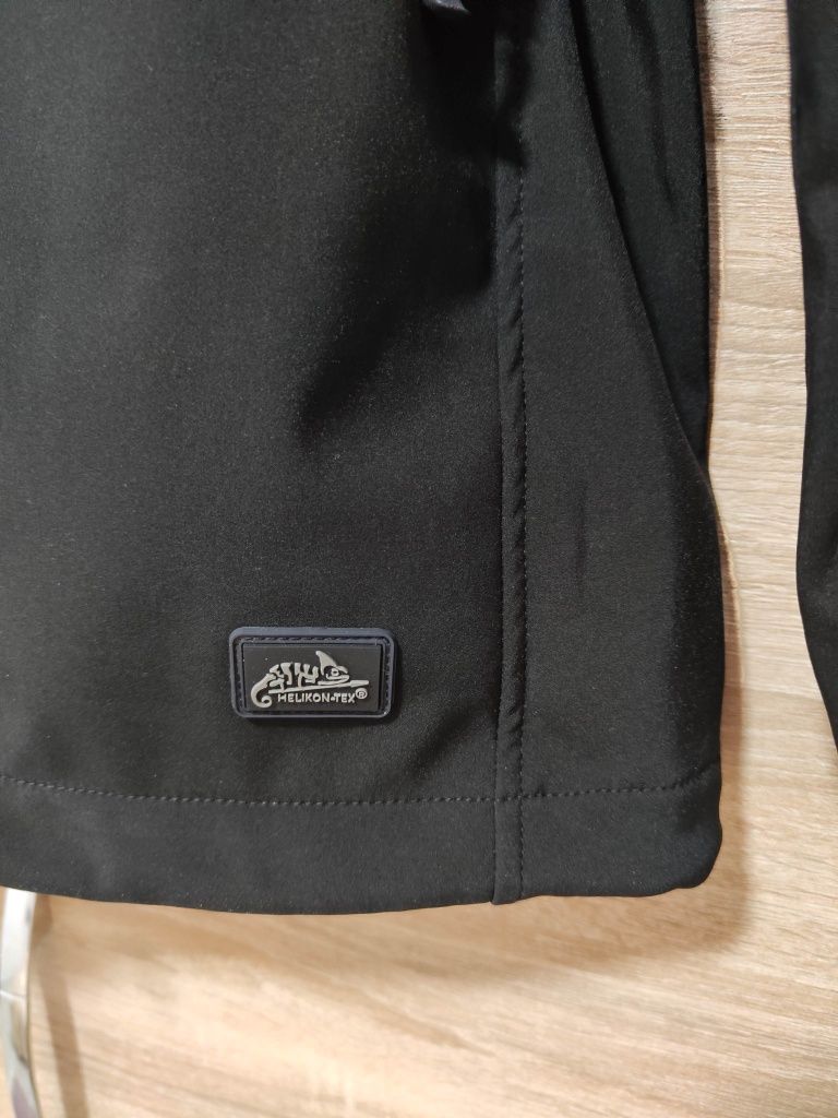 Kurtka Helikon Gunfighter Softshell Shark Skin Windblocker - Black