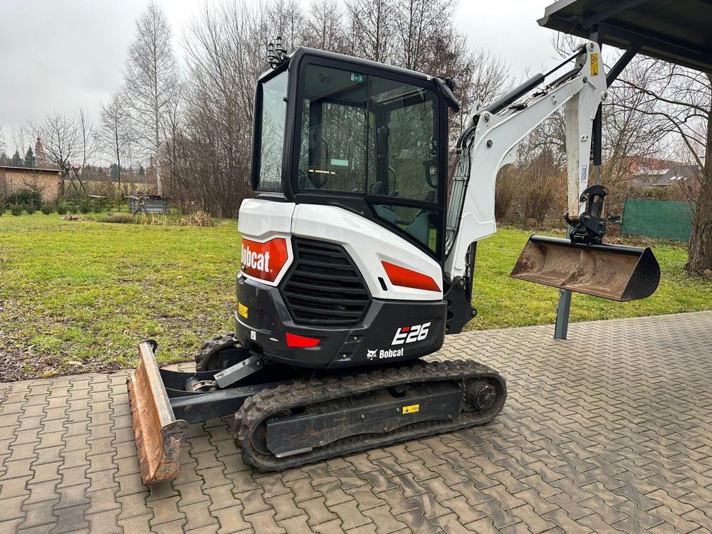 Minikoparka Bobcat E-26  589mtg  umowa jak nowa