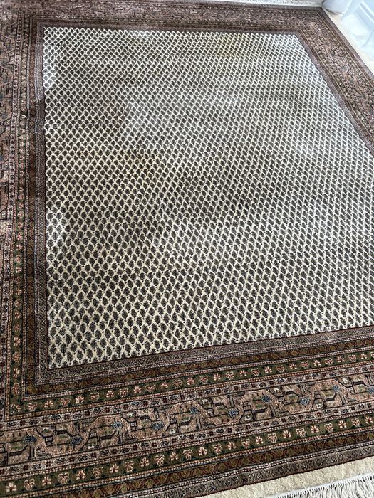 Tapete oriental indiano,em pura lã feito à mao,original,lavado.305x250