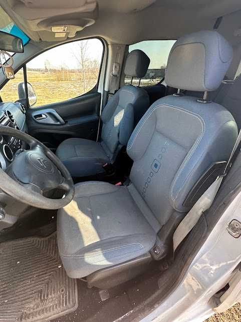 Салон в зборі Сиденье Пежо Партнер Ситроен Берлинго  Berlingo В9 08-16