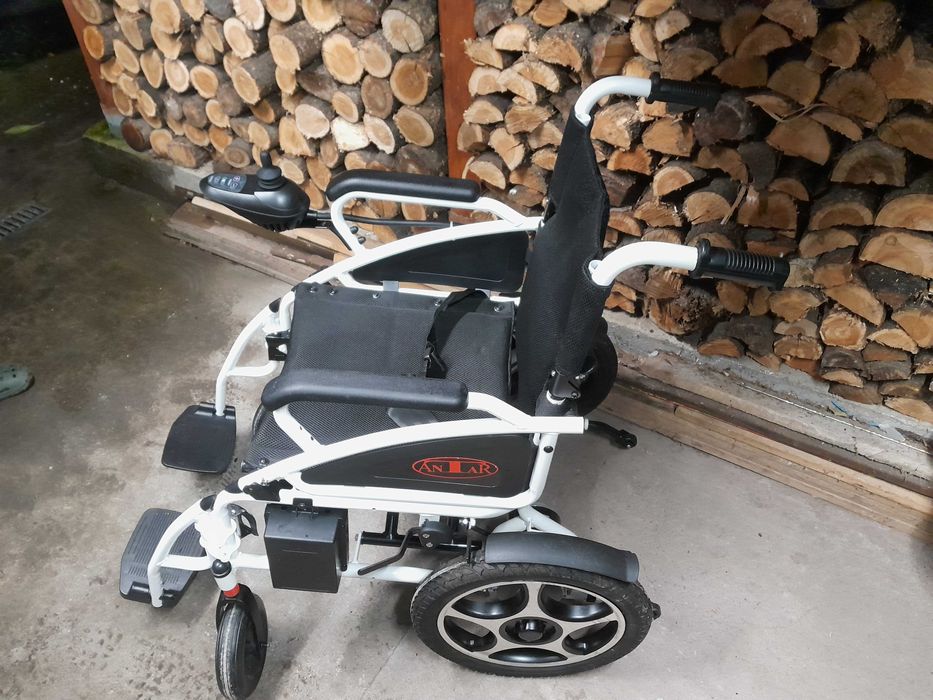 Elektryczny wózek  inwalidzki ANTAR nowy akumulator