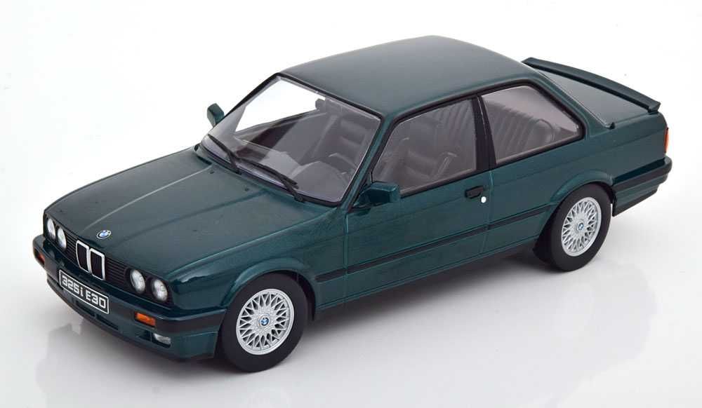 Model 1:18 KK-Scale BMW 325i (E30) M-Paket 1 1987 dark green metallic