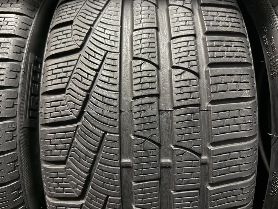 245/35 r20 Pirelli 4 шт.