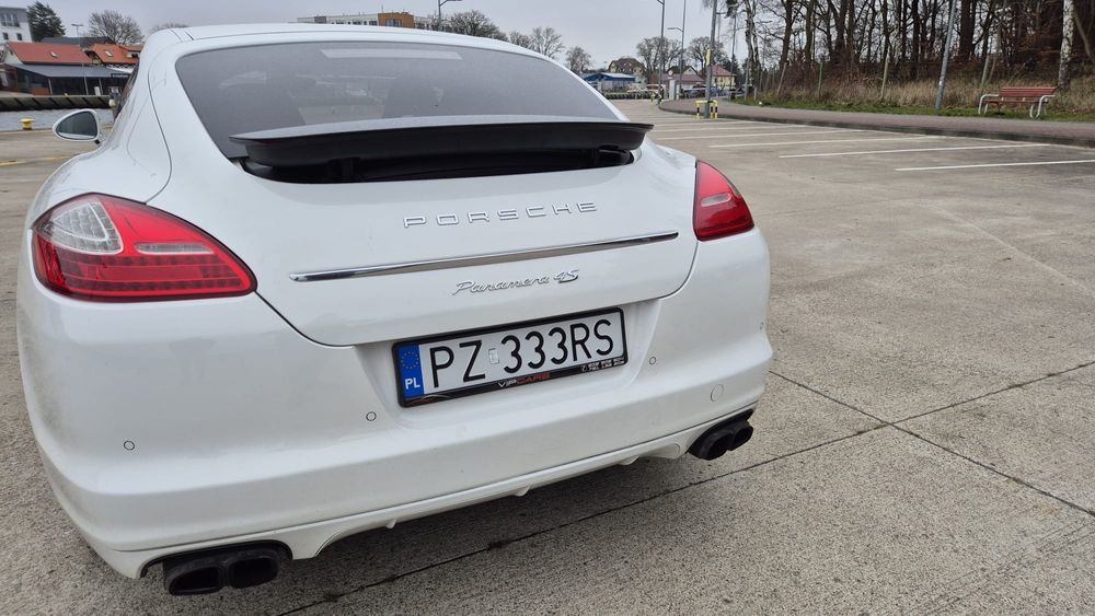 Porsche Panamera 4S 4.8 V8 400 KM