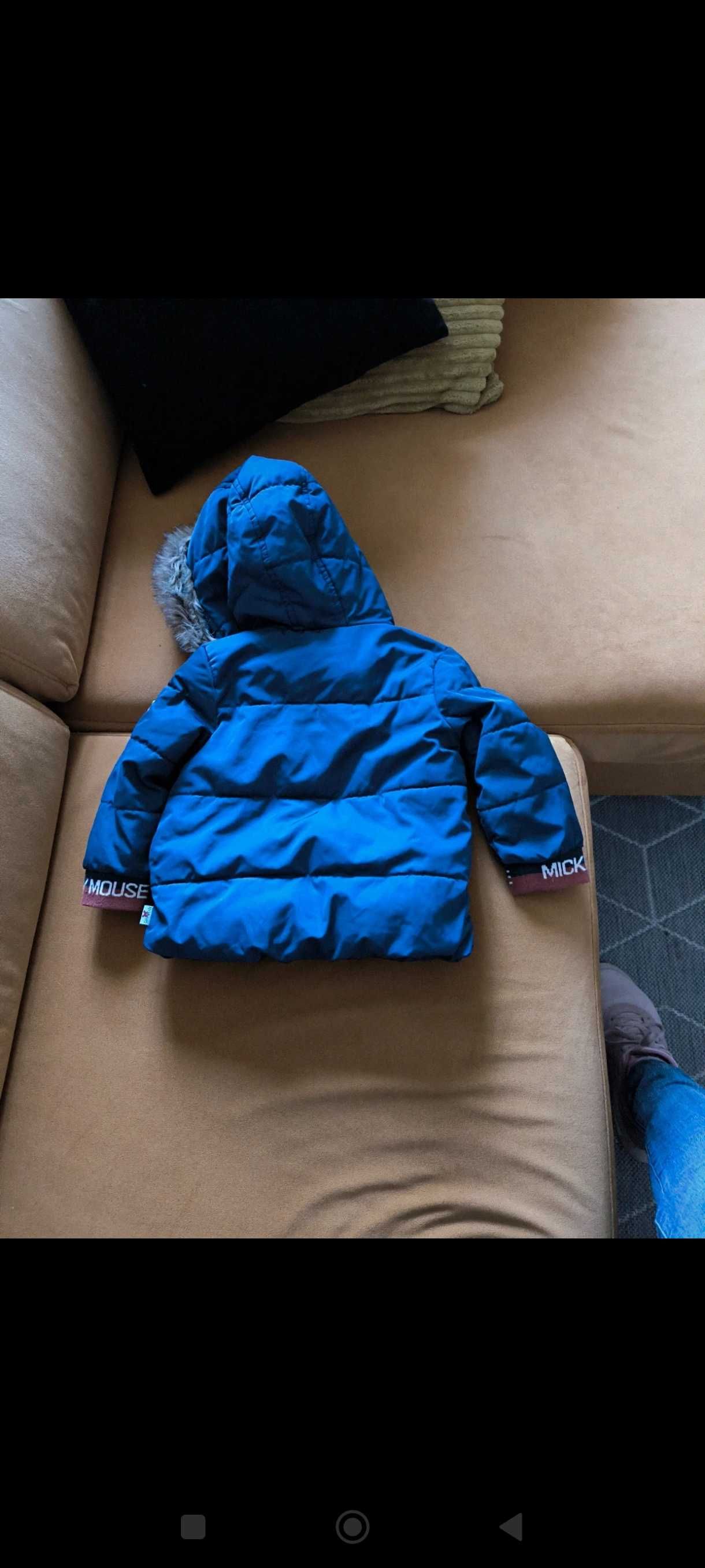 Zimowa kurtka chłopięca Disney C&A r.86 cm