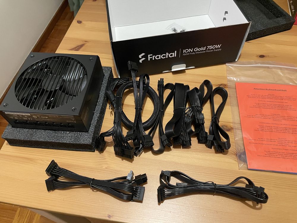 Fonte de alimentação FRACTAL design ion gold 750w fully modular