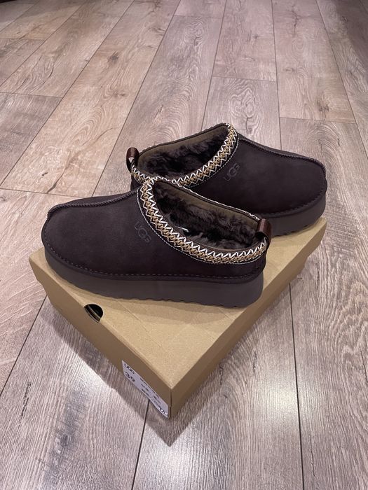 Крутезні жіночі короткі уггі на платформі Ugg Tazz