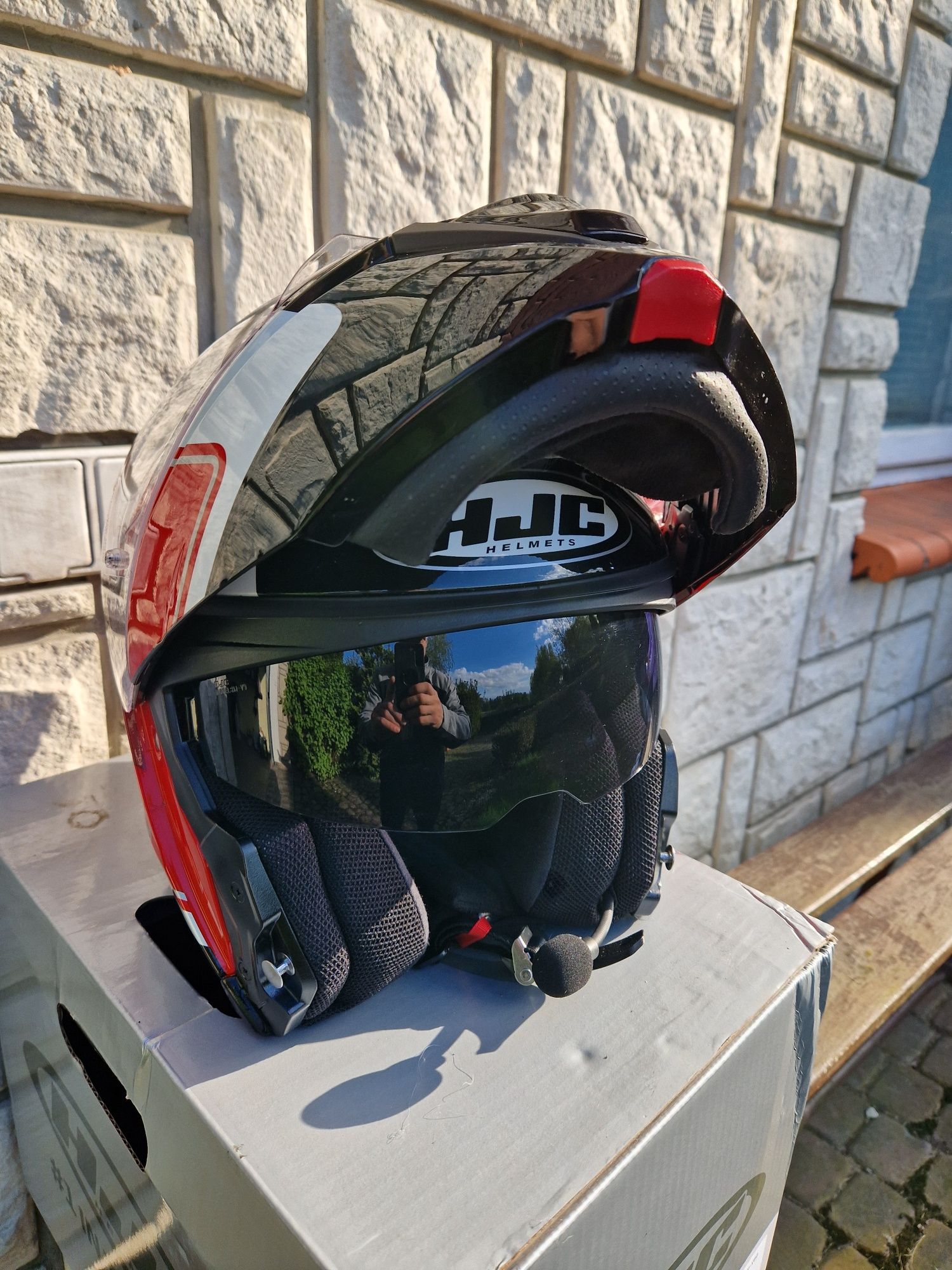 Sprzedam kask HJC i90