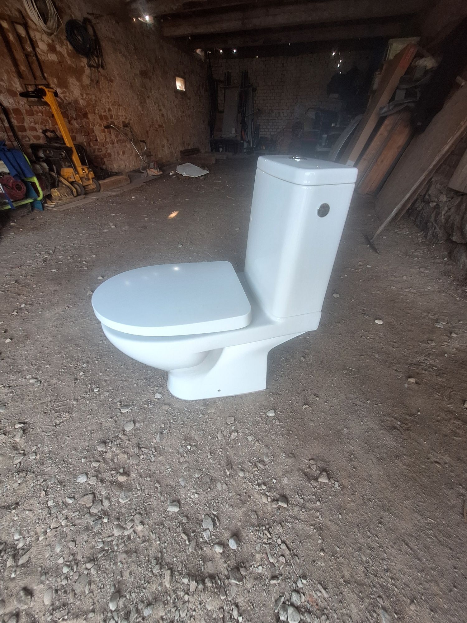 Sprzedam wc Cersanit