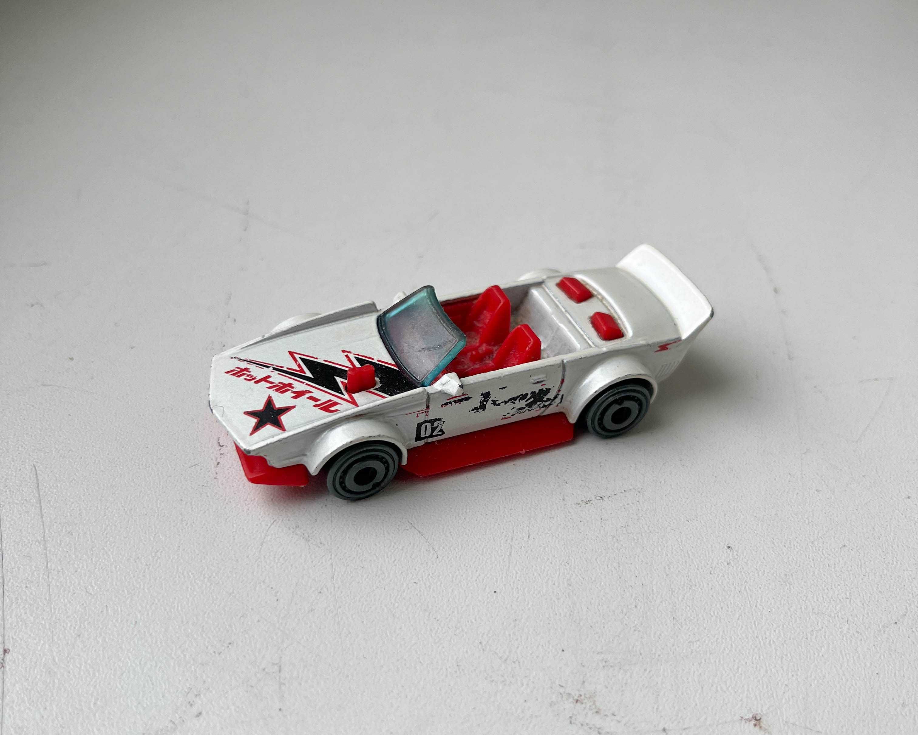 Hot Wheels іграшковий транспорт Track Manga Aston Martin Ford